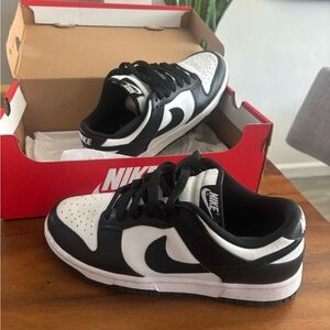 Nike dunks pandas women size 8 gently worn